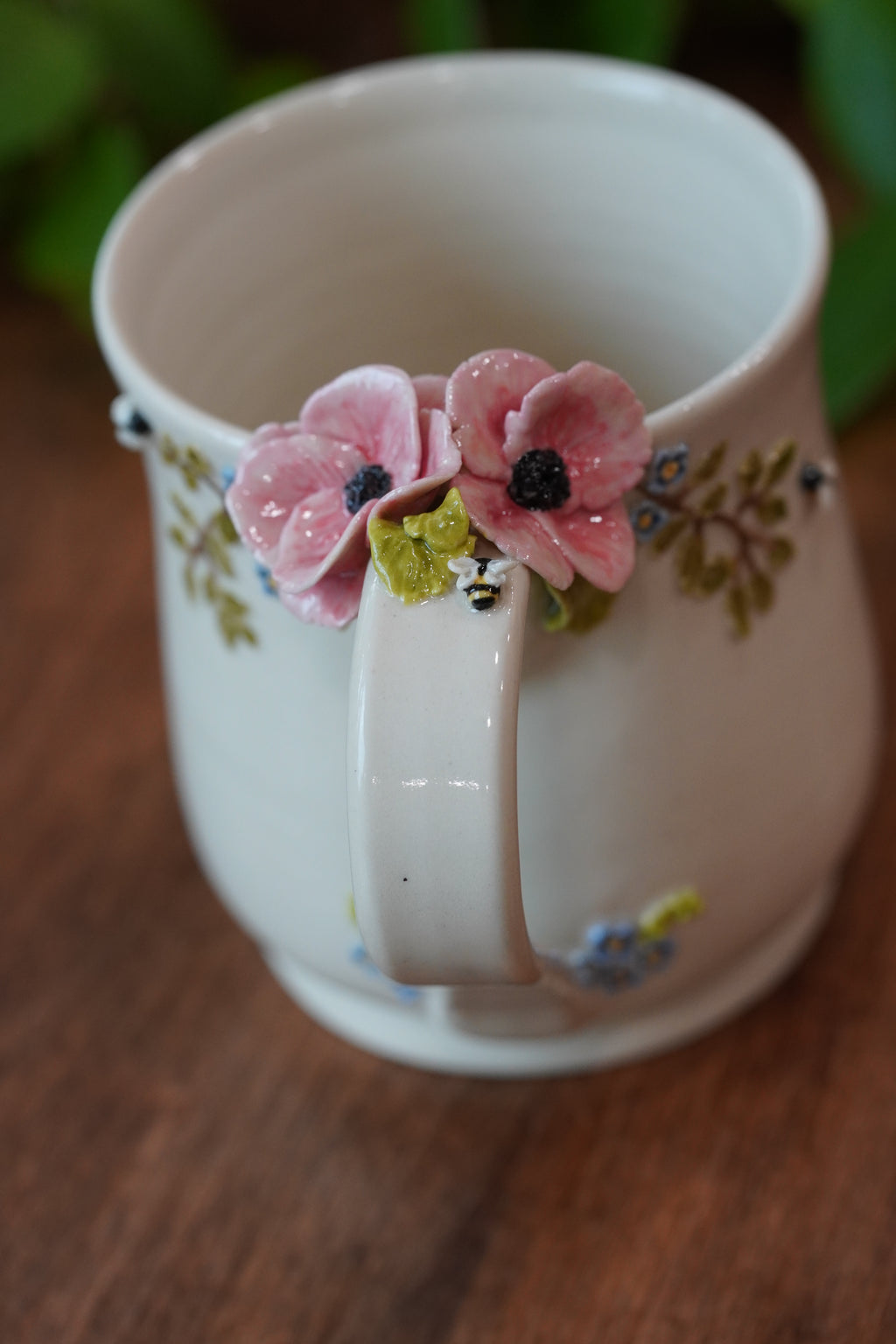 Hand-sculped 3D Honey Bee, Flower Mug