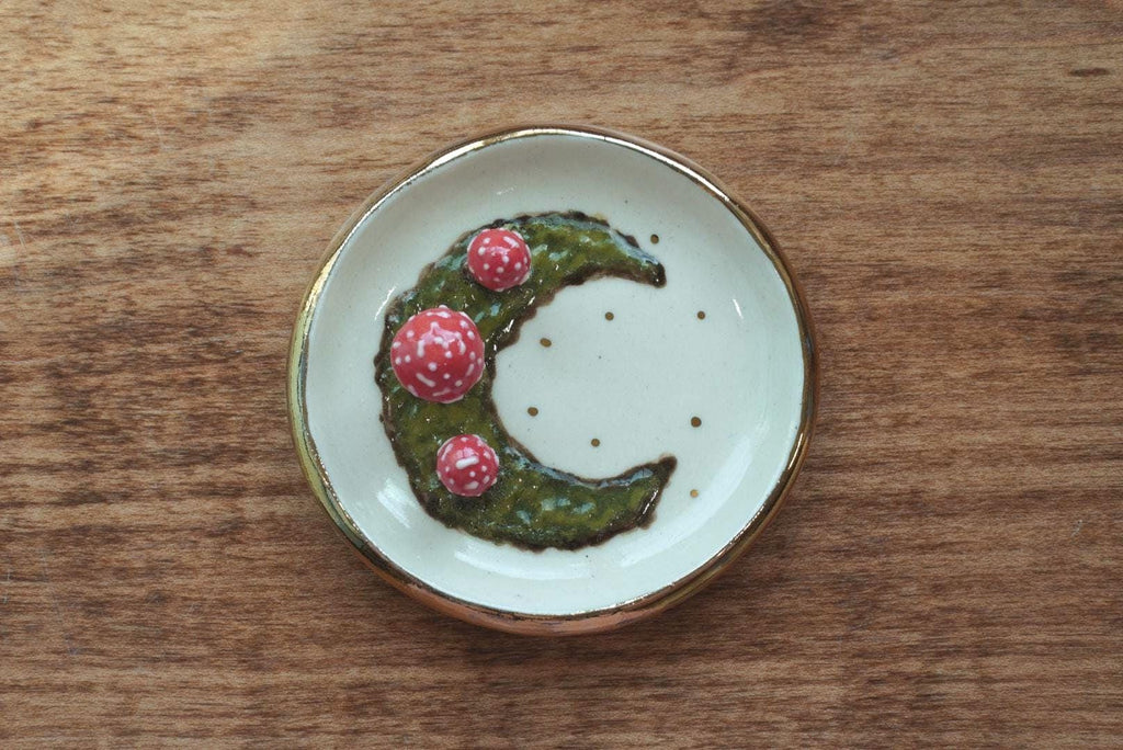 Mushrooms on a Moss Moon Ring Dish, with Gold Rim