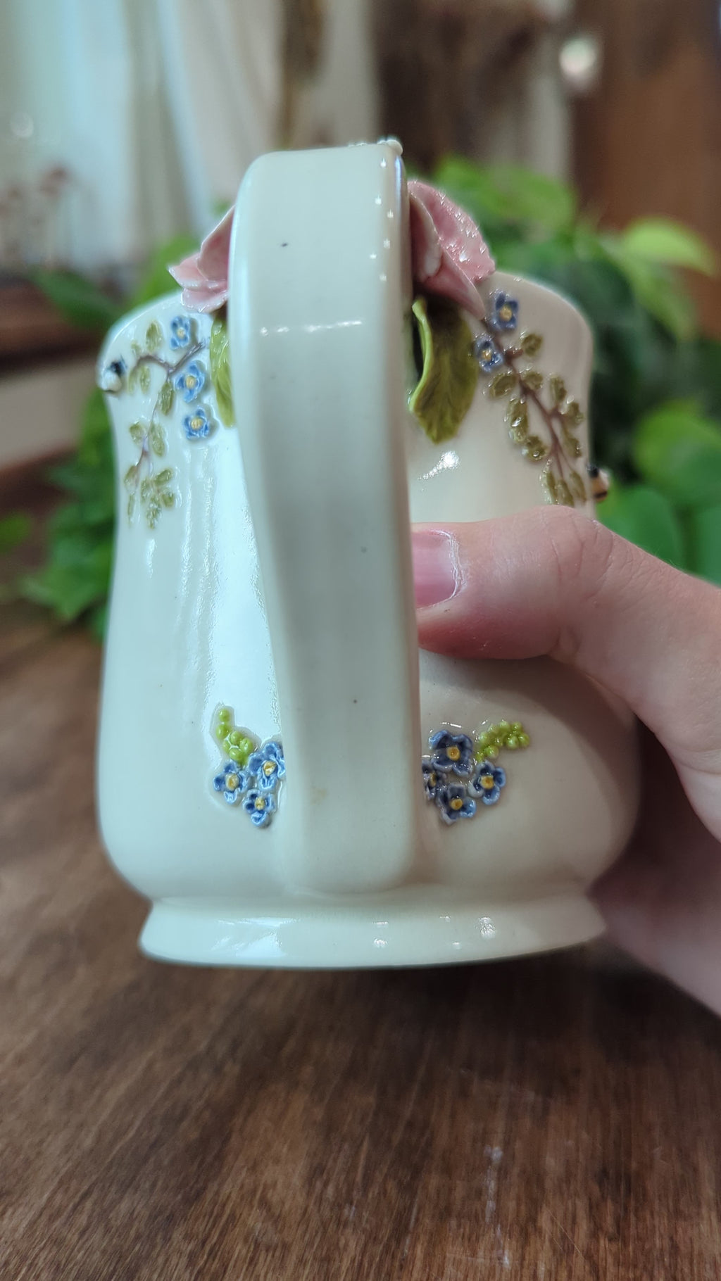 Hand-sculped 3D Honey Bee, Flower Mug