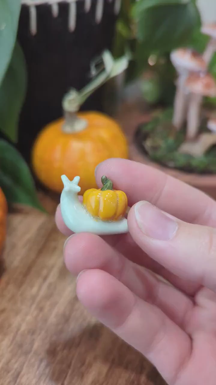 Miniature Ceramic Pumpkin Snail SEASONAL